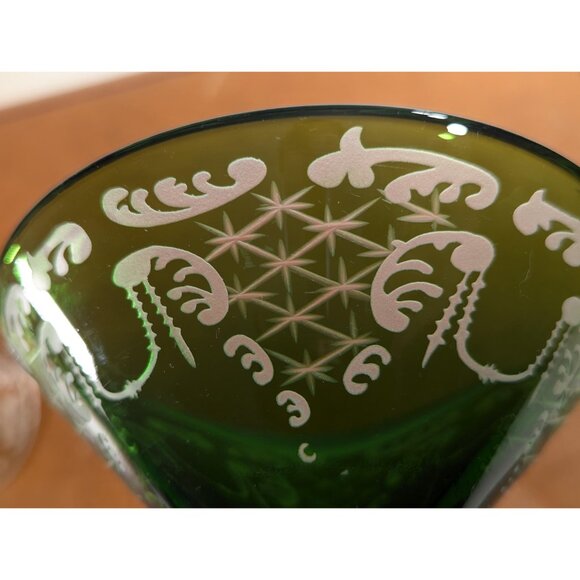 SET of 2 Green cut to clear Martini glasses, Baroque style opulent cocktail - Picture 10 of 10
